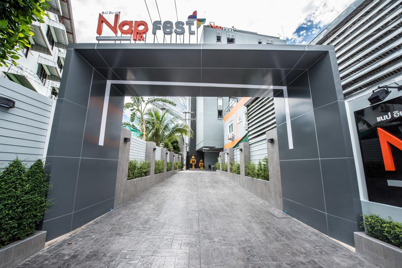 Nap In Fest Hotel Chiang Mai Exterior photo